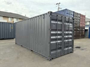 中古20ft　右パネル3mシャッター付きコンテナ