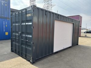 【東北】中古20ft　右パネル3mシャッター付きコンテナ【U2043249】